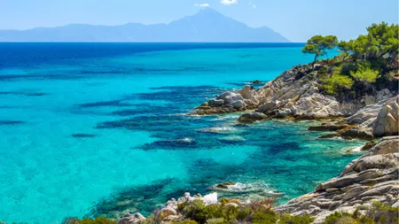 O familie de români, clipe de groază în Halkidiki. Mașina le-a fost furată chiar din parcare: În câteva minute reușesc să o deschidă