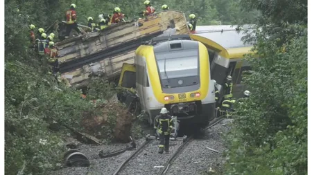 Tren deraiat în Germania. Trei persoane au murit și aproape 50 au fost rănite