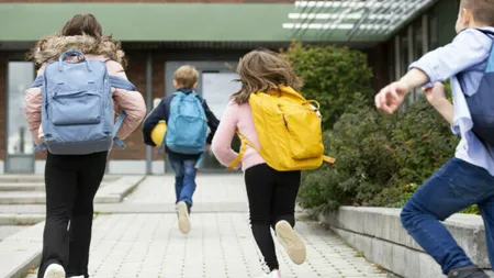 Structura anului școlar 2025-2026. Când încep elevii școala și când sunt programate vacanțele