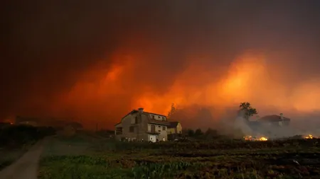 Spania, sub amenințarea focului: Incendii uriașe continuă să distrugă țara. Premierul Sánchez trage un semnal de alarmă