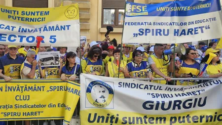 Profesorii continuă protestele la Ministerul Educației împotriva legii Bolojan: Ei cer demisia lui Daniel David și amenință cu boicotarea începerii noului an școlar VIDEO