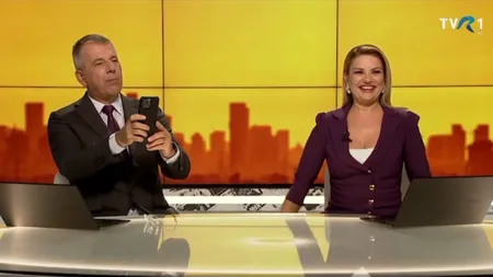 Jurnaliștii TVR gafează din nou în direct, după ce l-au „internat” pe Ion Iliescu la spitalul „Grigore Antipa”: „Bă, m-am gândit să mă dezbrac să-i fac o poză! Știi pozele alea din lift?”