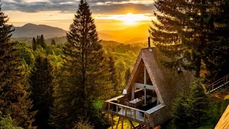 Cât costă un sejur la munte în prima vacanță pe care o au elevii în anul școlar 2025-2026. Destinațiile pentru care optează românii