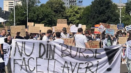 Studenții se alătură protestului profesorilor și anunță marșuri dacă Guvernul nu renunță la măsurile de austeritate