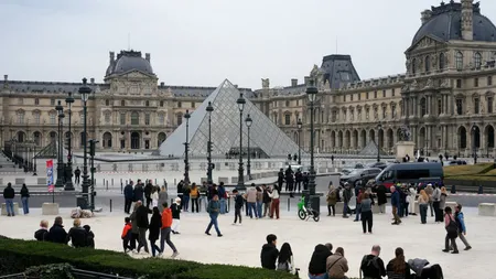 Jaful de patru minute de la Muzeul Luvru, evaluat la 88 de milioane de euro