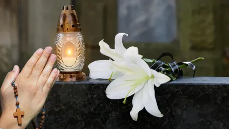 Sâmbăta Morților 2025. În ce zi cade și ce tradiții și obiceiuri se respectă