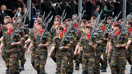 Românii de 17 ani din diaspora au primit scrisori de recrutare: Azi voluntar, mâine obligatoriu!