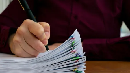 Câte zile de concediu fără plată își poate lua un angajat într-un an. Puțini cunosc dreptul prevăzut în Codul Muncii