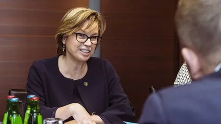 Europol avertizează că tinerii sunt racolați pe platformele de jocuri video și determinați să comită crime sau acte de violență în numele mafiei sau în războiul hibrid