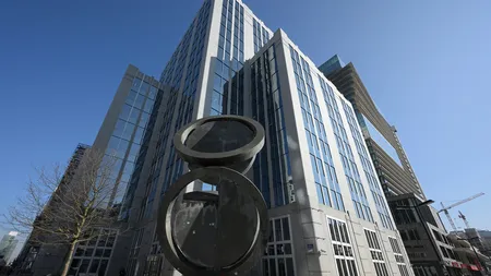 Uniunea Europeană îngheață pe termen nelimitat activele rusești