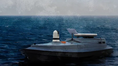 O dronă maritimă care punea în pericol navigaţia din Marea Neagră a fost neutralizată de scafandrii militari