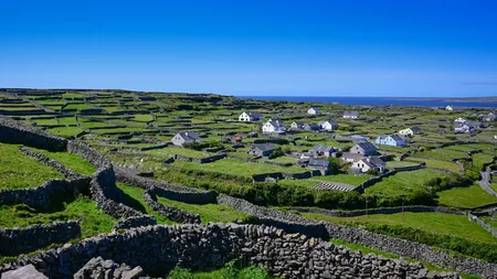 Poţi primi peste 80.000 de euro pentru a te muta pe una dintre insulele unei ţări din UE. Autorităţile vor să repopuleze zone intrate în declin demografic