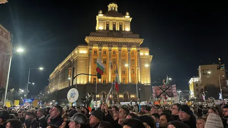 Proteste de amploare în Bulgaria. Zeci de mii de studenți au manifestat la Sofia și în alte 13 orașe din țară