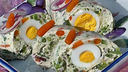 Rețetă de Crăciun: Ruladă cu branză și legume