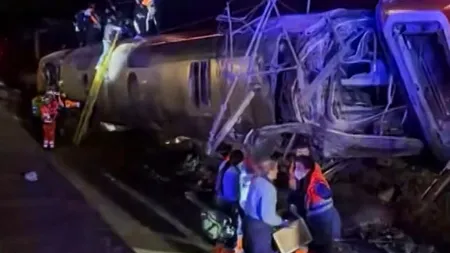 Cel puțin zece morți după deraierea a două trenuri de mare viteză în sudul Spaniei
