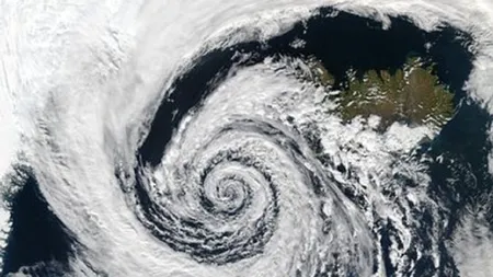 Vortexul polar se prăbușește la mijlocul lunii februarie. Frig intens și ninsori în America de Nord și Europa