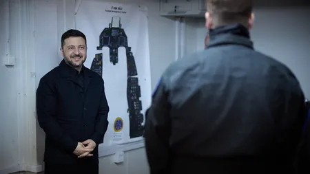 Zelenski, în vizită la Baza 86 Aeriană de la Borcea, pentru a vorbi cu piloții ucraineni care se antrenează acolo