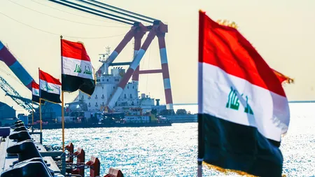Irakul suspendă operațiunile portuare petroliere după atacurile asupra a două petroliere
