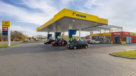 Economia României, intrată în recesiune: consumul scade, angajările încetinesc