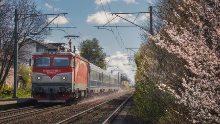 CFR Călători introduce trenuri suplimentare spre litoral în minivacanța de 1 Mai