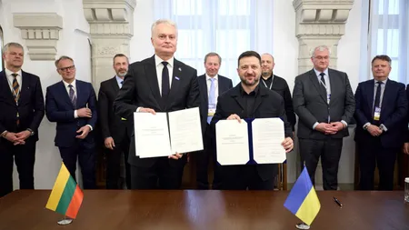 Summitul B9 la București: Ucraina și Lituania au semnat un acord pentru producția de armament și dezvoltarea tehnologiilor militare
