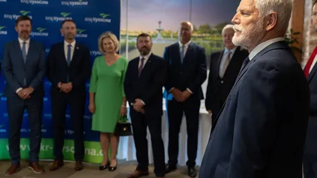 Președintele Cehiei îl dă în judecată pe premier pe tema participării la summitul NATO