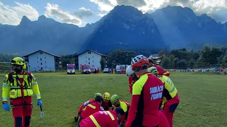 Tragedie în Bucegi, o alpinistă a murit după ruperea unei corzi de asigurare, trei persoane au fost rănite