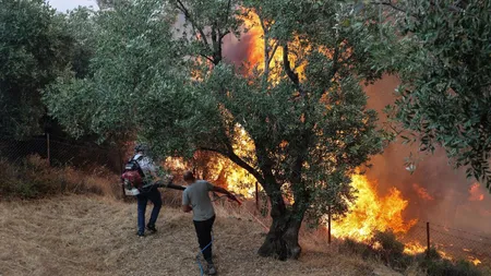 MAE avertizează românii care călătoresc în Grecia: Risc ridicat de incendii în mai multe regiuni, inclusiv Creta și Attica