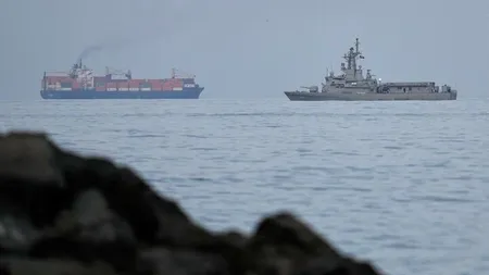 Iranul redirecționează navele despre care susține că folosesc o rută „ilegală” prin Strâmtoarea Ormuz