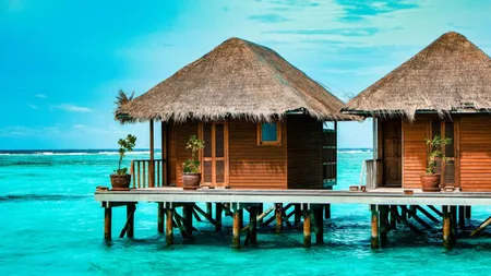 Maldive, Thailanda și China, în topul preferințelor românilor pentru vacanțe exotice. Turiștii aleg tot mai des experiențe personalizate