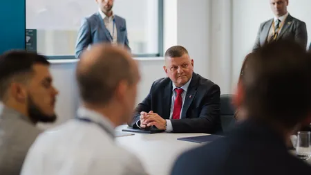 Ambasadorul Kievului în Marea Britanie spune că NATO este o organizație depășită