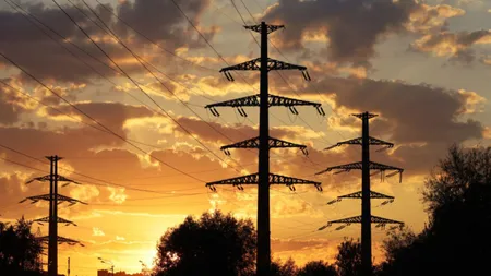 Criză în sistemul energetic, pe fondul caniculei. România ar putea importa peste 2.000 de MW la orele de vârf