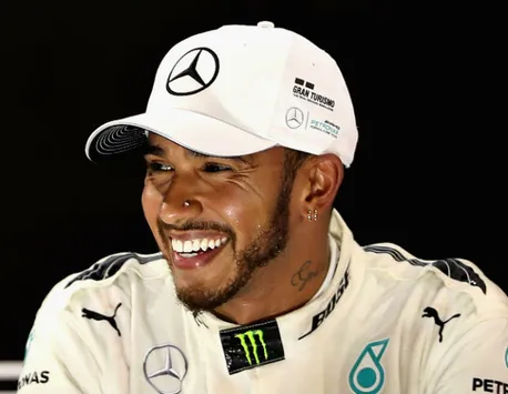 Nelson Pique a spus despre Lewis Hamilton că este un „negru mic”. Hamilton: „Mentalităţi arhaice”
