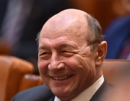 Traian Băsescu, răspuns savuros: „Până să vin eu la putere, serviciile secrete se ocupau cu traduceri din Eminescu”