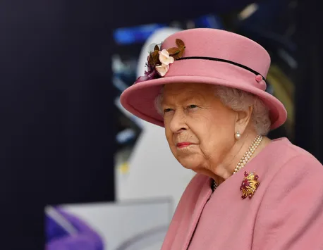 Imagini nemaivăzute cu regina Elisabeta a II-a, din tinereţe. A apărut un nou documentar BBC
