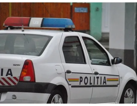 Pieton lovit de maşină în judeţul Maramureş. Şoferul a fugit de la locul accidentului, însă s-a întors pentru a bate victima