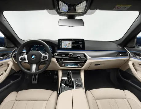 BMW oferă scaune încălzite sau accelerație mai puternică, doar cu abonament. Cât îi vor costa aceste opțiuni pe români