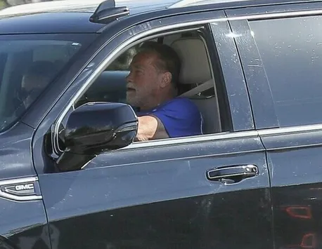 Arnold Schwarzenegger a fost implicat într-un accident rutier. Ce au descoperit polițiștii la fața locului