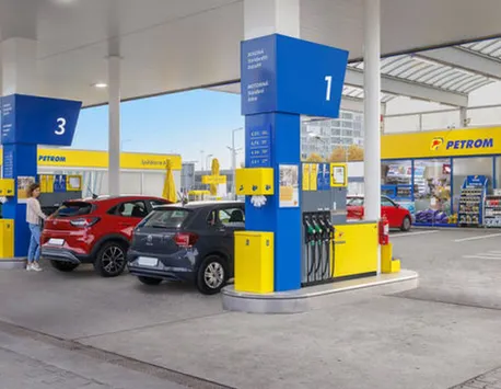 Prețul carburanților la 2 octombrie. Crește diferența de preț dintre motorină și benzină