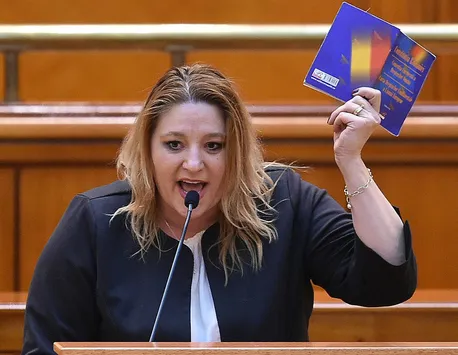 Diana Şoşoacă, interpelare oficială adresată lui Isărescu: „De ce aurul românesc se află la Londra, fără niciun beneficiu?”
