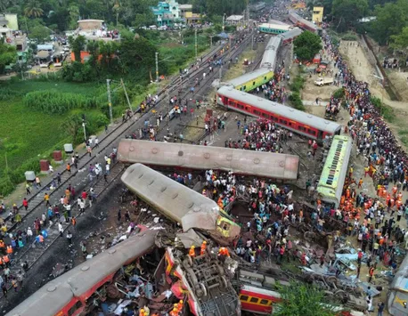 Operațiunea de salvare după cel mai grav accident feroviar a ajuns la final. Bilanțul autorităților din India a ajuns la 275 de morți și aproape 1.200 de persoane rănite