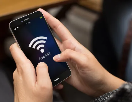Butonul minune care îți găsește Wi-Fi, la nevoie. Facebook are această opțiune, la îndemâna oricui