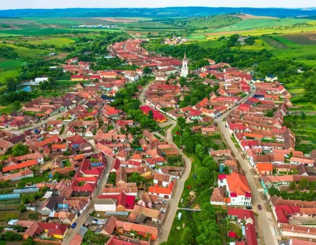 Comuna din România în care locuitorii trăiesc ca în Germania. Cât costă să-ţi cumperi o casă aici