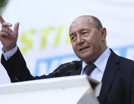 Cauzele violenței din lume, văzute prin ochii lui Traian Băsescu. Ce spune fostul șef de stat despre politicienii României, în contextul alegerilor: „Nu cred că bucureștenii se vor lăsa păcăliți”
