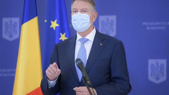 Mesajul lui Klaus Iohannis de Anul Nou 2021. „Privim spre Noul An cu multă speranță și încredere că vom trece cu bine peste această grea încercare”