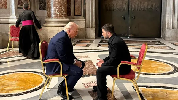 Zelenski și Trump s-au întâlnit la funeraliile Papei Francisc după umilinţa de la Casa Albă. Ce au stabilit cei doi lideri