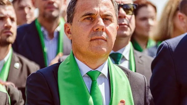 Ion Ștefan, fost ministru al Lucrărilor Publice și deputat, transportat de urgență cu elicopterul la București