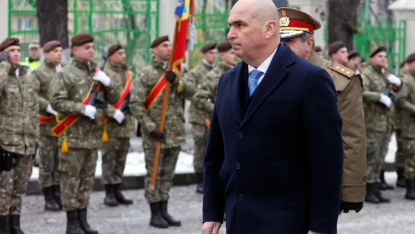 Ilie Bolojan mai anunţă o reformă în sistemul de pensii. Deşi nu a rezolvat pensiile magistraţilor, acum vrea să le scadă pe ale militarilor şi poliţiştilor