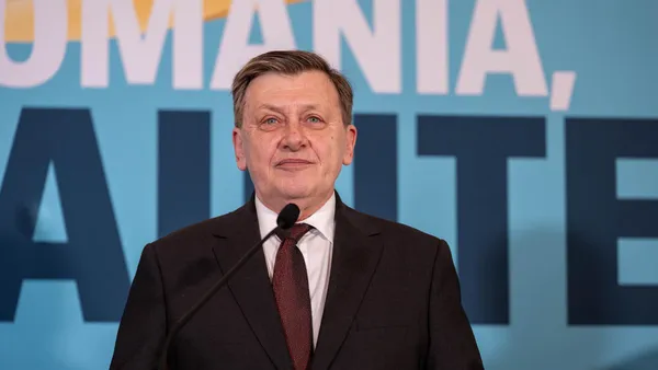 Crin Antonescu, critici dure la adresa premierului desemnat Siegfrid Mureșan: Trecutul băsist și macovist revine să bântuie conducerea PNL, cu o activitate antiromânească desfășurată la Bruxelles