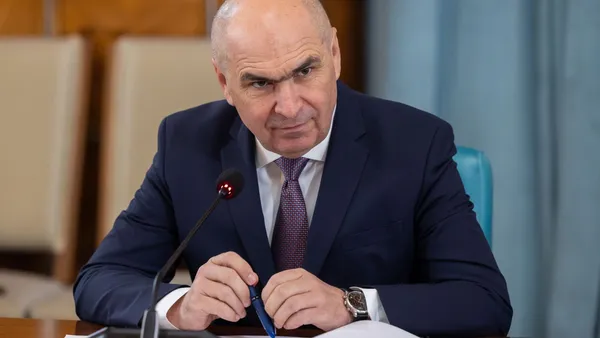 Ilie Bolojan anunță schimbări majore pentru bugetari. Cum va fi condiționat cumulul pensiei cu salariul